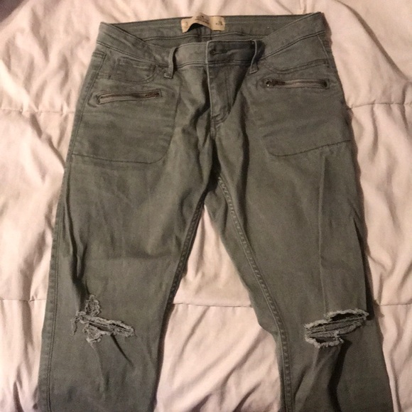 super cute olive green jeans - Picture 1 of 5